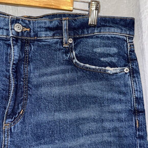 LOFT 14/32 Vintage Dark Blue Wash The Straight Crop Distressed Jeans - Picture 8 of 16